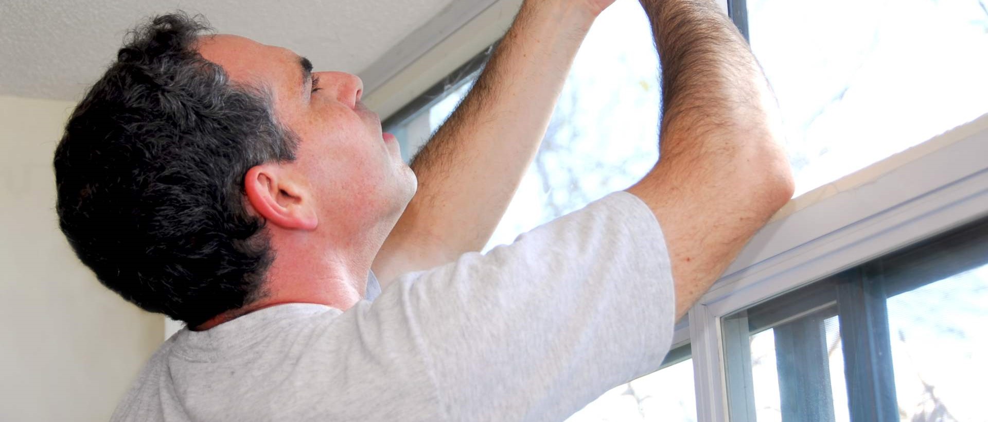 curtain fitters KT21